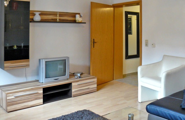 Vacation apartment (ground floor) - Holiday apartment and suite near Stralsund