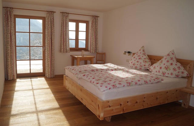 Vacation apartment Heuberg with 2 bedrooms, first floor, kitchen, terrace, 71 sqm