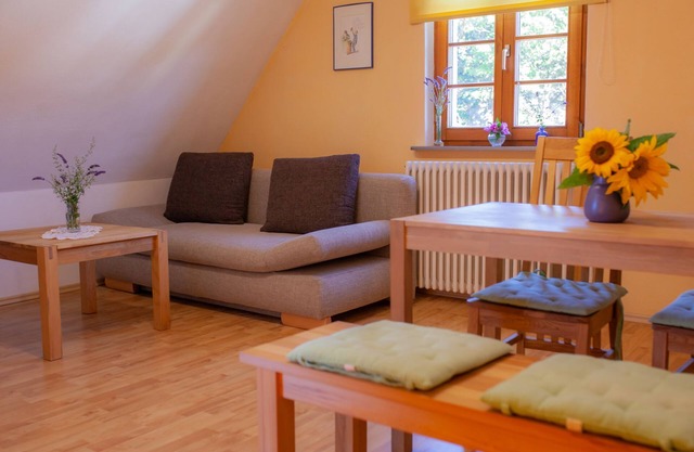 Vacation apartment "Helios" with 45 sqm, 2 bedrooms for max. 4 persons (2 adults)