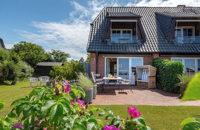 Vacation apartment "Heefwai 2 W3" in Morsum