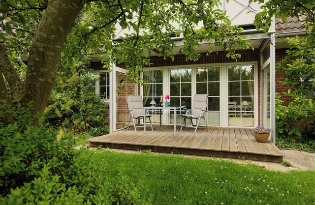 Vacation apartment Holunderbusch with terrace in Schönberg