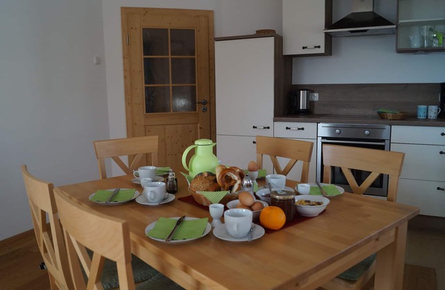 Vacation apartment Inntal with 3 bedrooms, 1st floor, 87 sqm