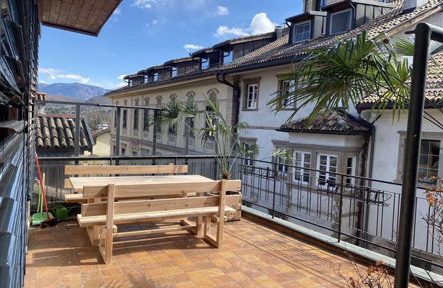 Vacation apartment in the heart of Kaltern with a terrace to fall in love with