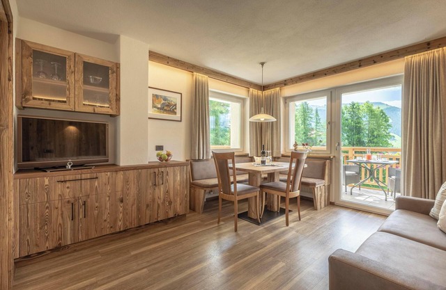 Vacation Apartment "Comfort2 La Mana" with Mountain View, Wi-Fi & Garden