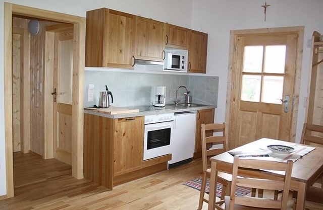Vacation apartment Kaiserblick with 2 separate bedrooms, 3 adults and 1 child
