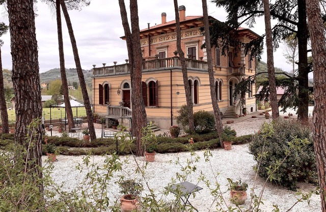 Vacation Apartment La Dimora del Musicista with Mountain View, Wi-Fi & Garden