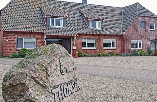 Vacation apartment "Mee(h)r" for families with pets in the middle of Schwackendorf as an ideal domicile for families who want to offer their children a great country program, as well as proximity to the Baltic Sea beach