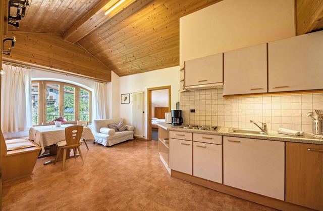 Vacation Apartment Mangolie with Mountain View