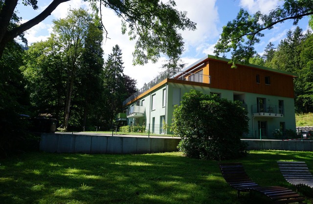Vacation apartment on the edge of the forest with telephone and internet