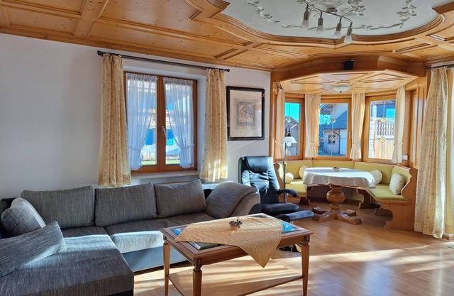 Vacation apartment Oberstdorf, 2 bedrooms, bath/shower/WC - Annabell, guest house