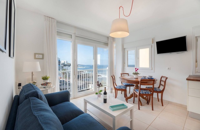 Vacation Apartment 'Ocean View By Agüita Salada Suites' with Sea View, Balcony and Wi-Fi