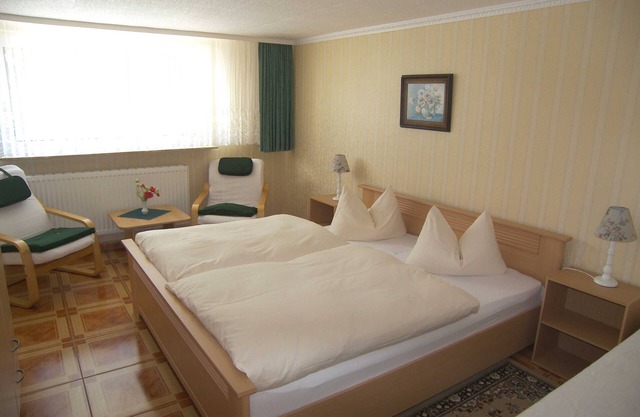 Vacation apartment - Orpel vacation accommodation with WLAN & terrace