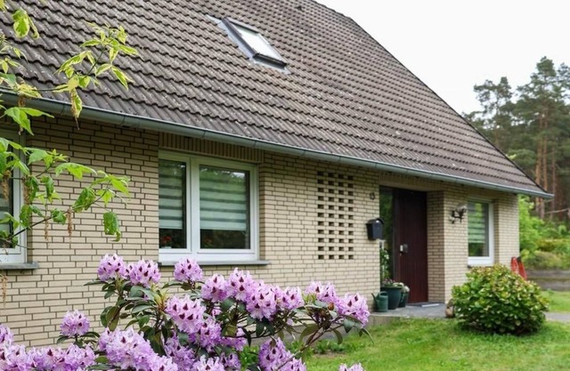 Vacation apartment Roswitha 120 m² in the Lüneburg Heath, large garden/terrace