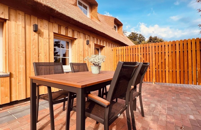 Vacation apartment Reethaus L - summer house 54 in Grödersby near Arnis.