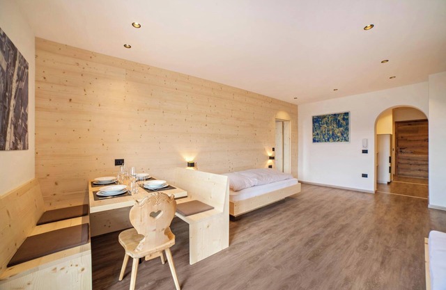 Vacation Apartment "Sofia Gross" with Spectacular Panoramic Mountain View & Shared Garden