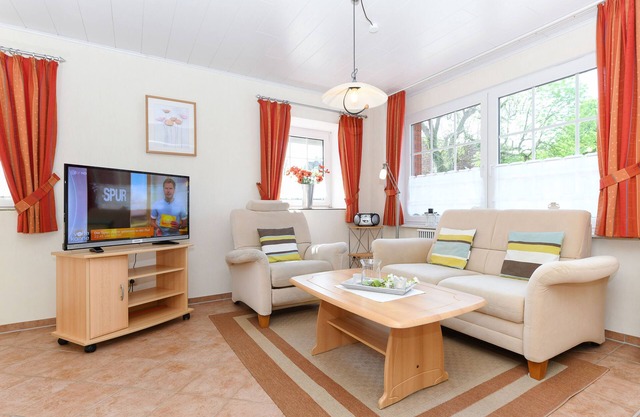 Vacation apartment Strandkrabbe - Haus an der Burg