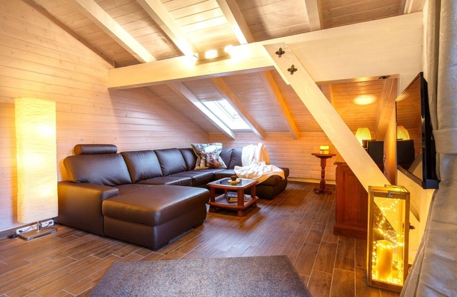 Vacation apartment Unternberg 65 sqm, 1 sep. Bedroom, 1 living room, balcony, max. 2 pers.