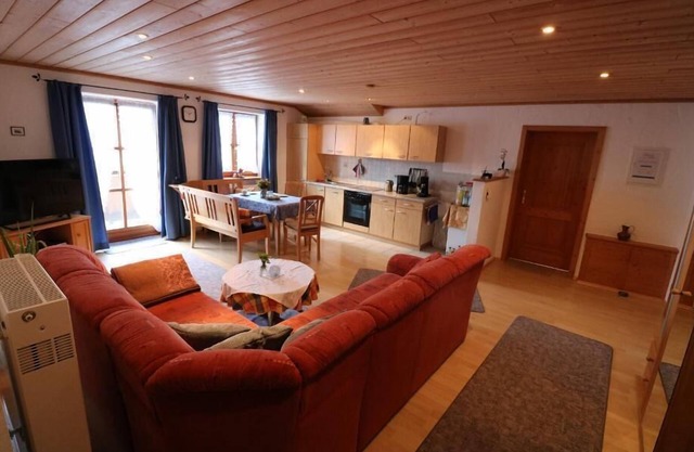 Vacation apartment up to 4 pers., 88 sqm, 2 sep. Bedroom, balcony