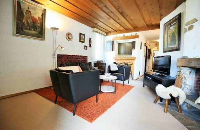 Vacation apartment w/south-west balcony, fireplace, pool & an underground garage