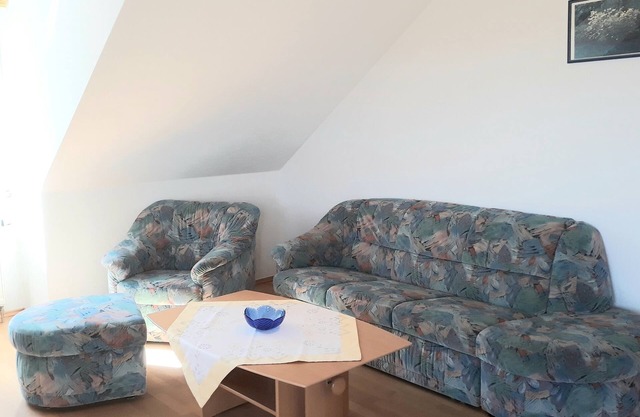 Vacation apartment with 2 bedrooms, balcony and panoramic view right on the edge of the forest