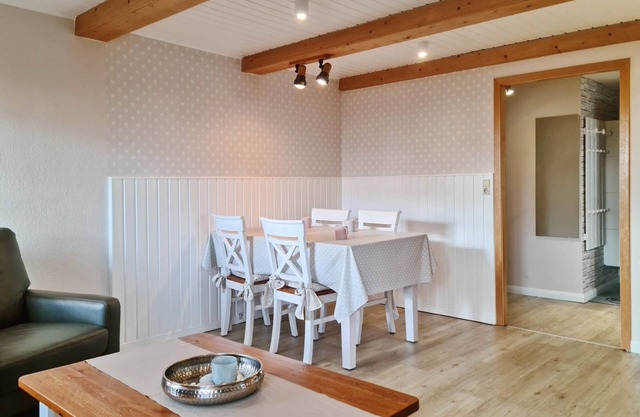 Vacation apartment/apartment for 4 guests with 65m² in Fehmarn OT Vadersdorf (16238)