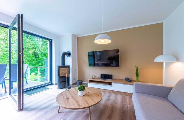 Vacation directly on Lake Krakow in an apartment with balcony