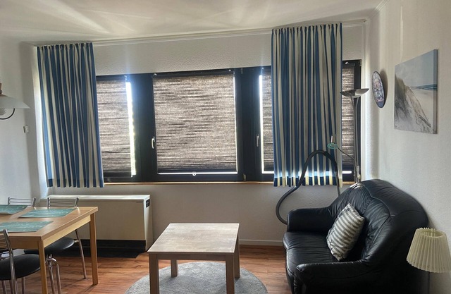 Vacation dream on the Baltic Sea: Cozy apartment Pfeiffer directly on the beach!