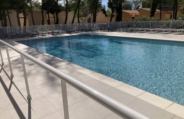 Vacation cottage with swimming pool in Saint-Rémy-de-Provence