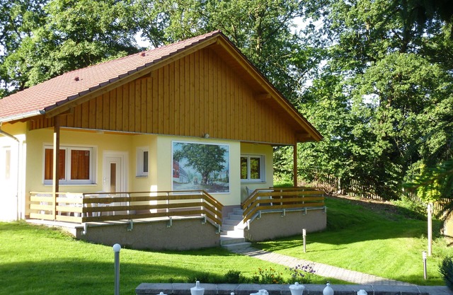 Vacation home for 4 guests with 50m² in Langenwolschendorf (272397)