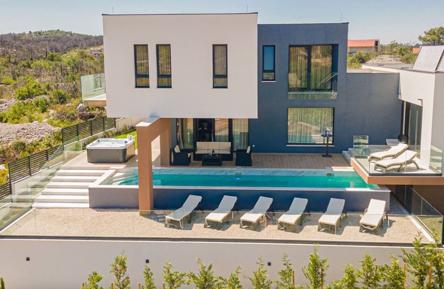 Vacation home Šimun by Interhome