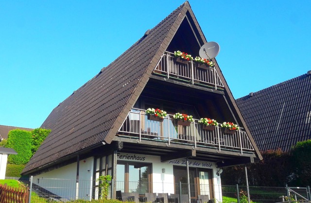 Vacation home 'All the time in the world' with 3 bedrooms, 2 bathrooms, 3 terraces