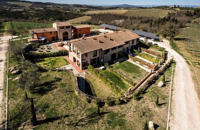 Vacation Home "Andromeda apartment" with Pool, A/C & Wi-Fi