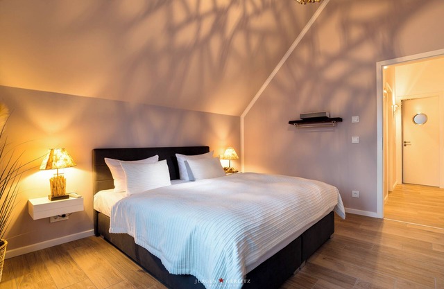 Vacation home "Auszeit" with sauna, fireplace, south-facing terrace and 50 meters to the Baltic Sea beach