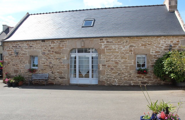 Vacation home between sea and countryside