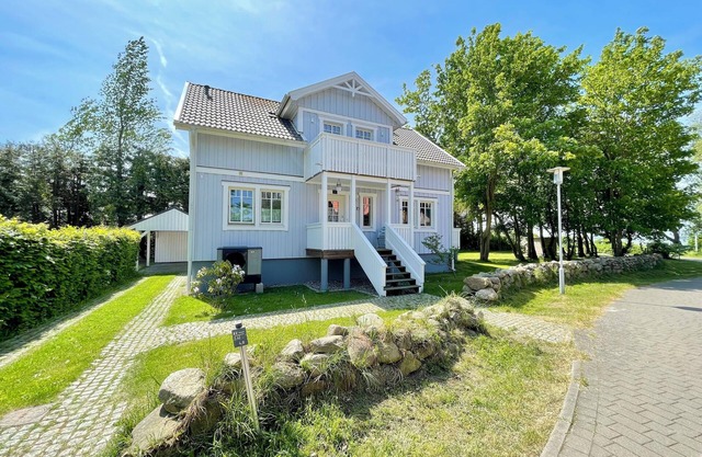 Vacation home by the water/Wiek on Rügen
