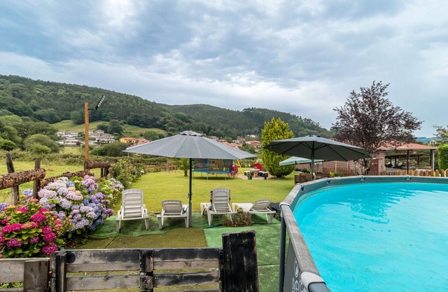 Vacation Home "Casa Madrazo" with Mountain View, Private Pool & Wi-Fi