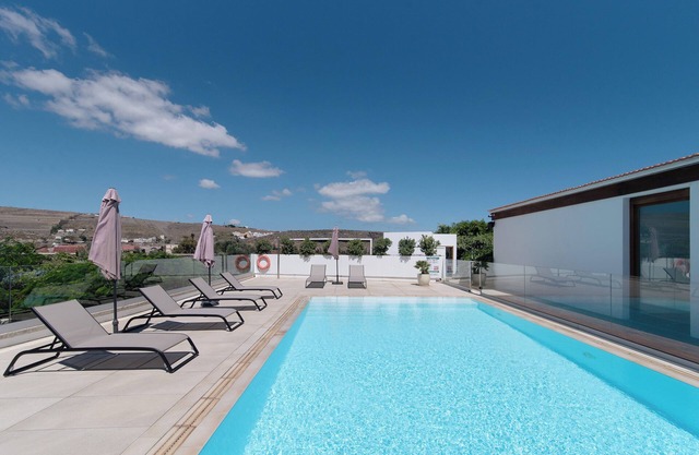 Vacation Home 'Cala - Finca La Suerte Grande' with Mountain View, Private Terrace and Wi-Fi