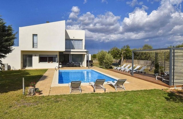 Vacation home Caleu by Interhome