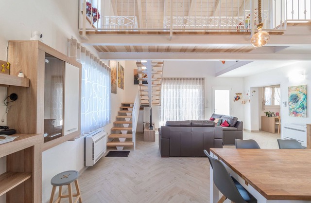 Vacation Home "Capriccio Mediterraneo" with Sea View, Air Conditioning, Terrace & Garden