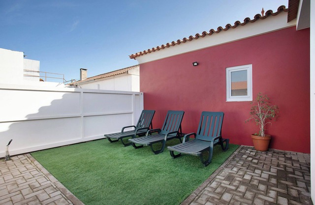 Vacation Home "Casa Davó" with Garden, Air Conditioning & Wi-Fi