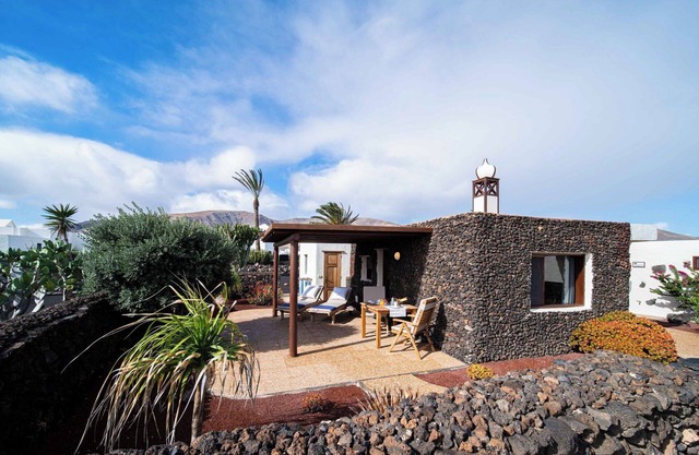 Vacation Home 'Casa Margarita 3' with Mountain View, Private Garden & Wi-Fi