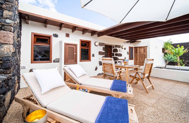 Vacation Home 'Casa Margarita 4' with Mountain View, 2 Terraces & Wi-Fi