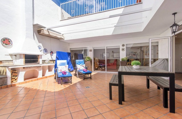 Vacation Home 'Casa Paca' with Private Terrace, Wi-Fi and Air Conditioning