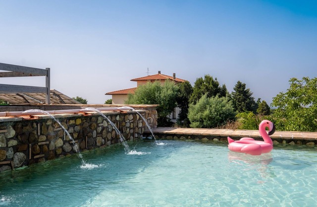 Vacation Home "Casale Di Primula Rossa" with Shared Pool, Shared Terrace & Wi-Fi