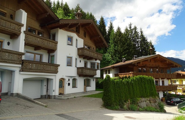 Vacation Home "Chalet Bergzauber" with Mountain View