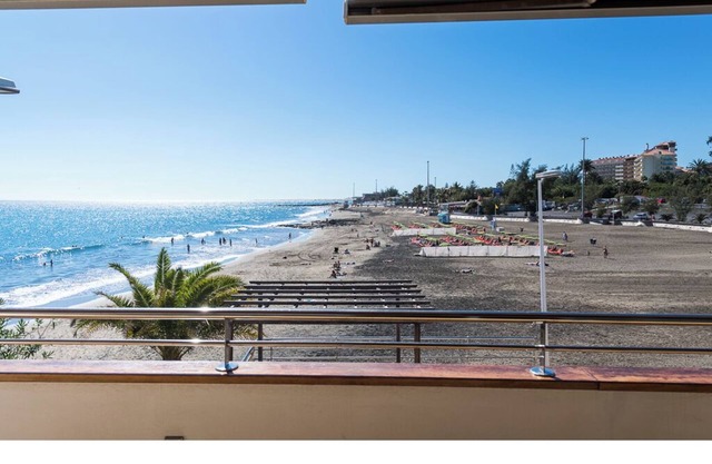 Vacation Home "Chalet en la playa San Agustin" near Beach with Sea View, Balcony, A/C & Wi-Fi