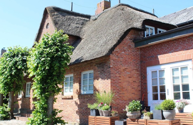 Vacation home Dat Strandgood for up to 6 people in Oveneum.