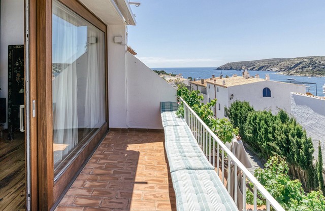 Vacation Home 'Designer House with Panoramic Views' with Sea View, Wi-Fi and Air Conditioning