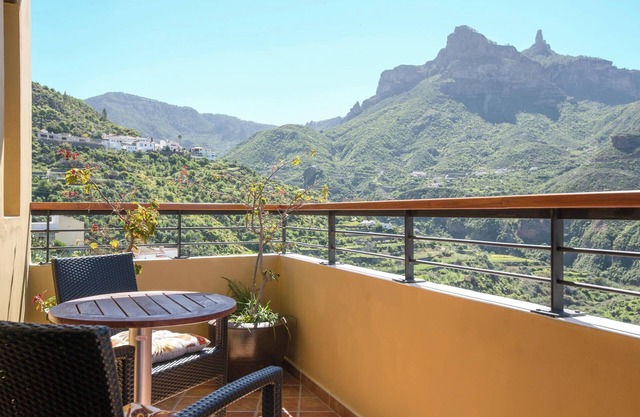 Vacation Home "Duplex La Tea" in the Mountains, with Wi-Fi & Terrace