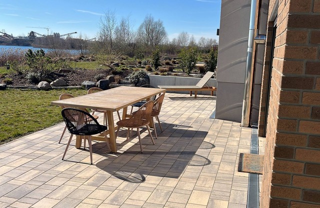 Vacation home Eni by the lake!